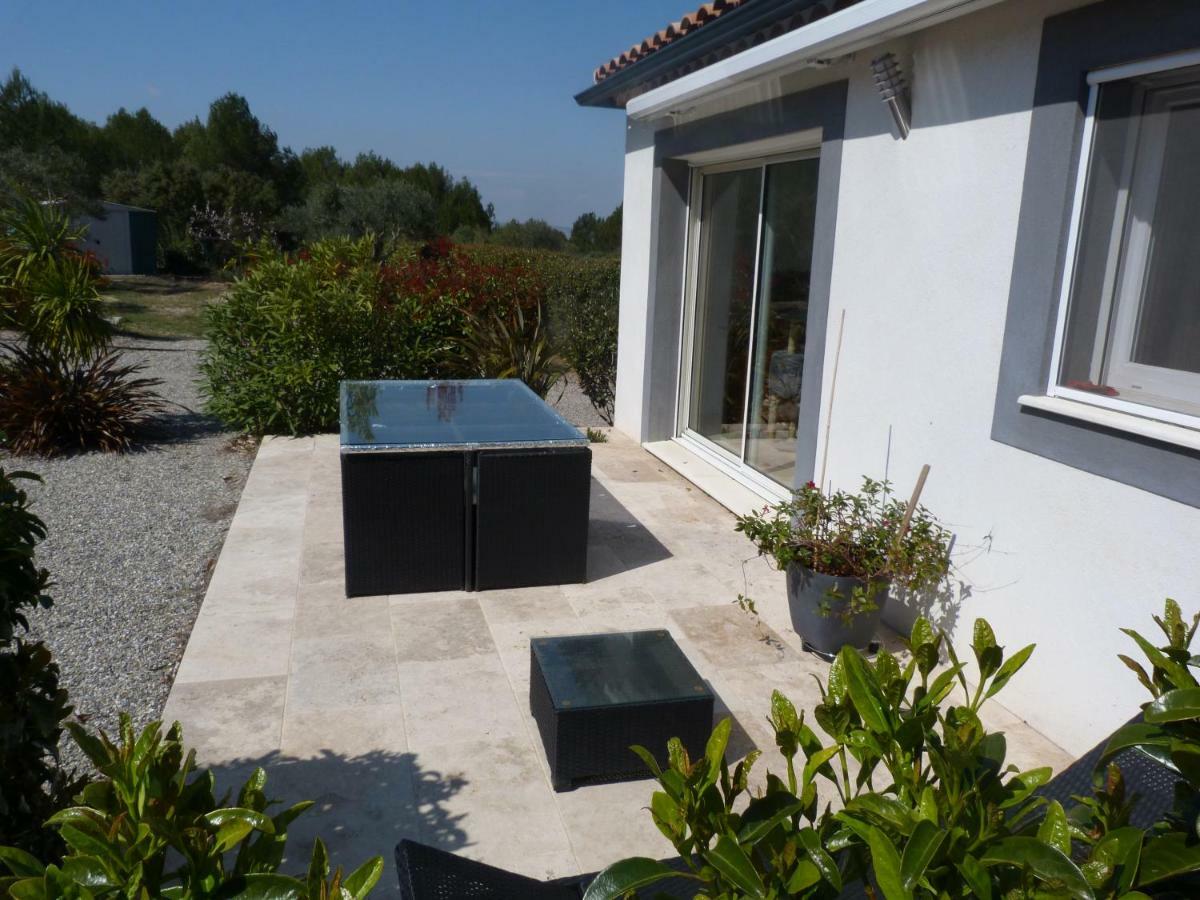 Les Cigales Apartamento Alleins Exterior foto