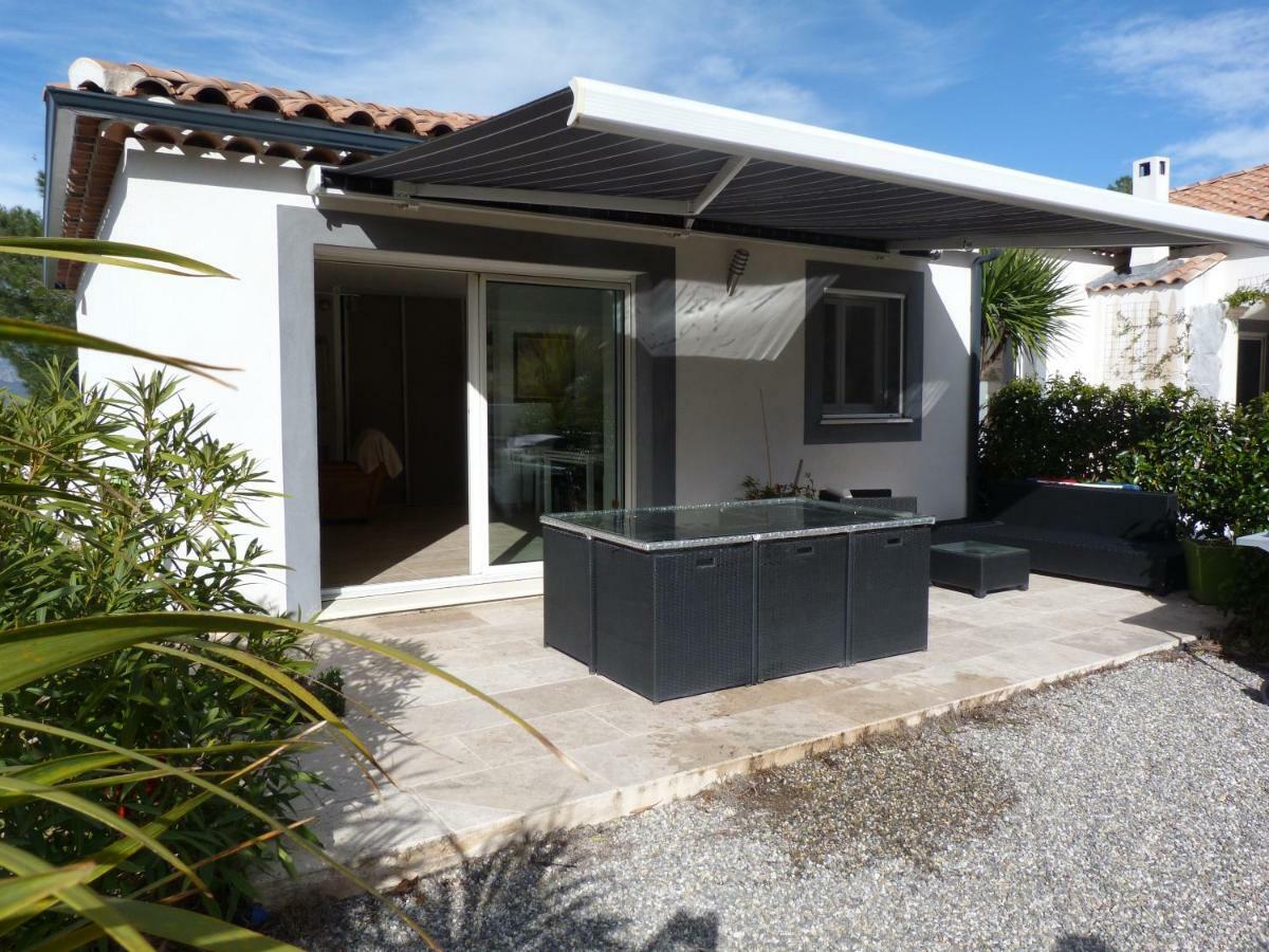 Les Cigales Apartamento Alleins Exterior foto