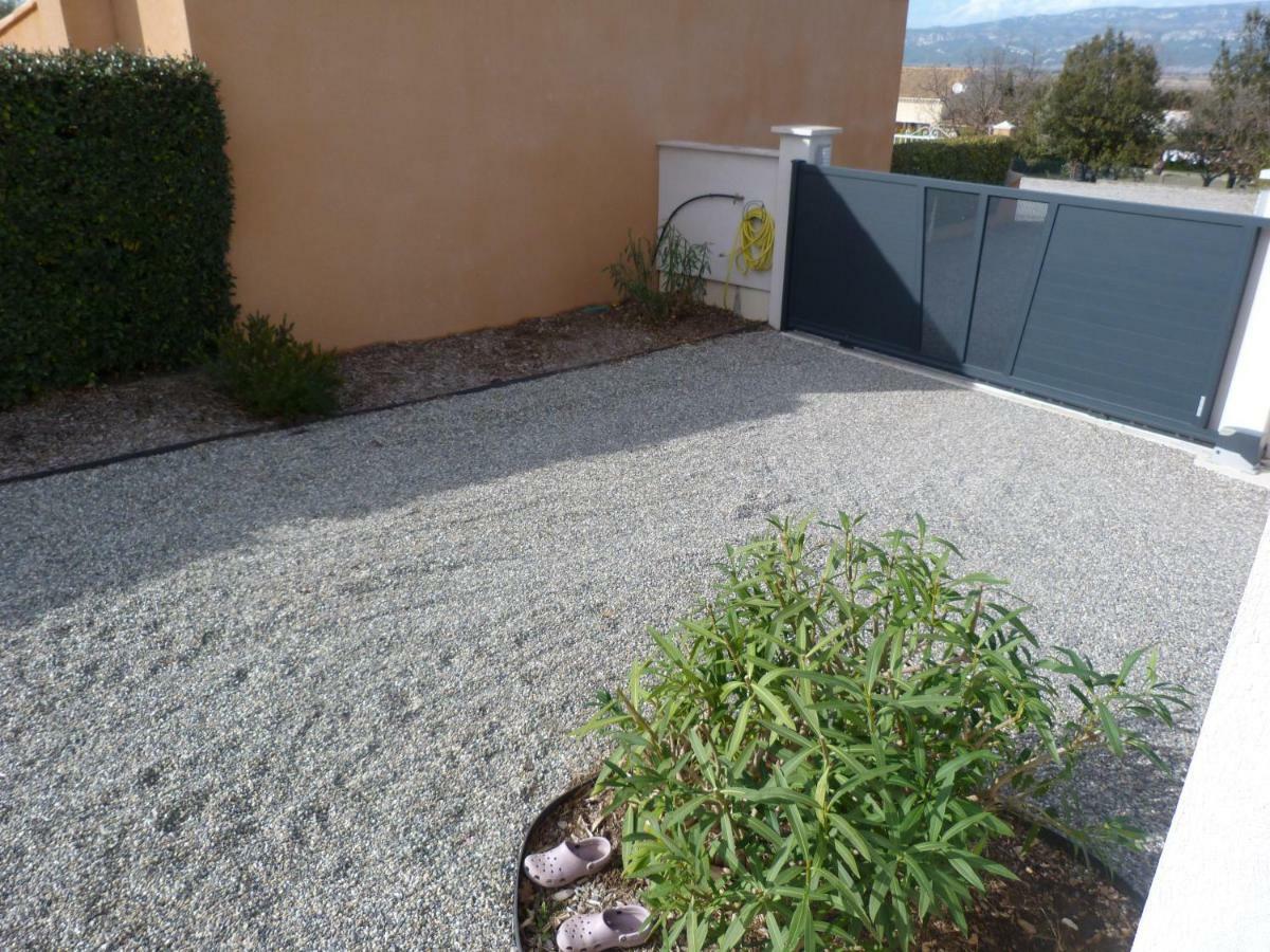 Les Cigales Apartamento Alleins Exterior foto